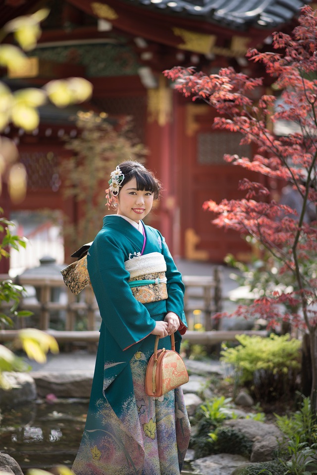 新緑の美しい秩父神社で成人式撮影