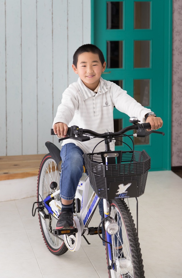 プレゼントの自転車と一緒に
